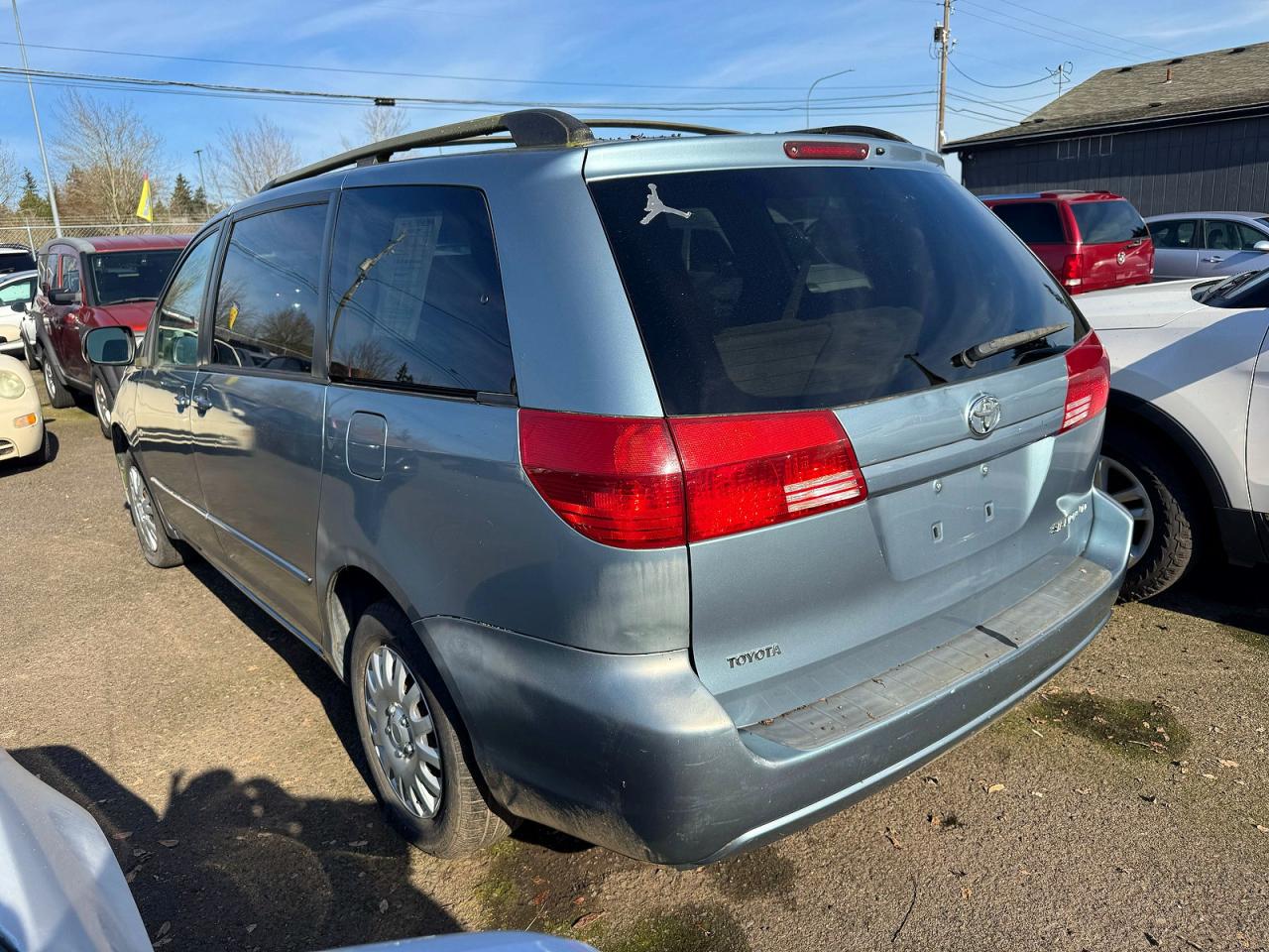 2004 TOYOTA SIENNA
