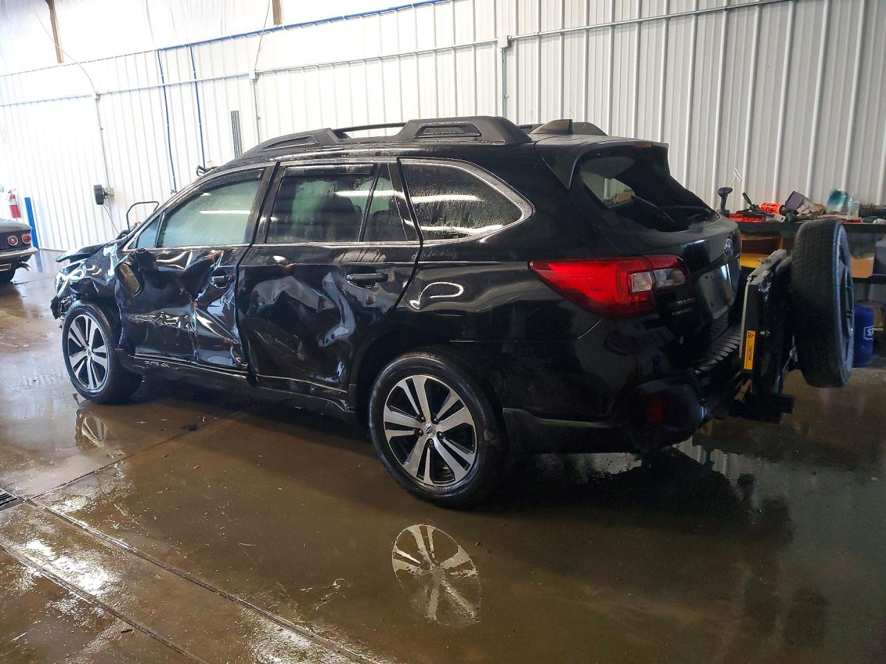 2018 SUBARU OUTBACK