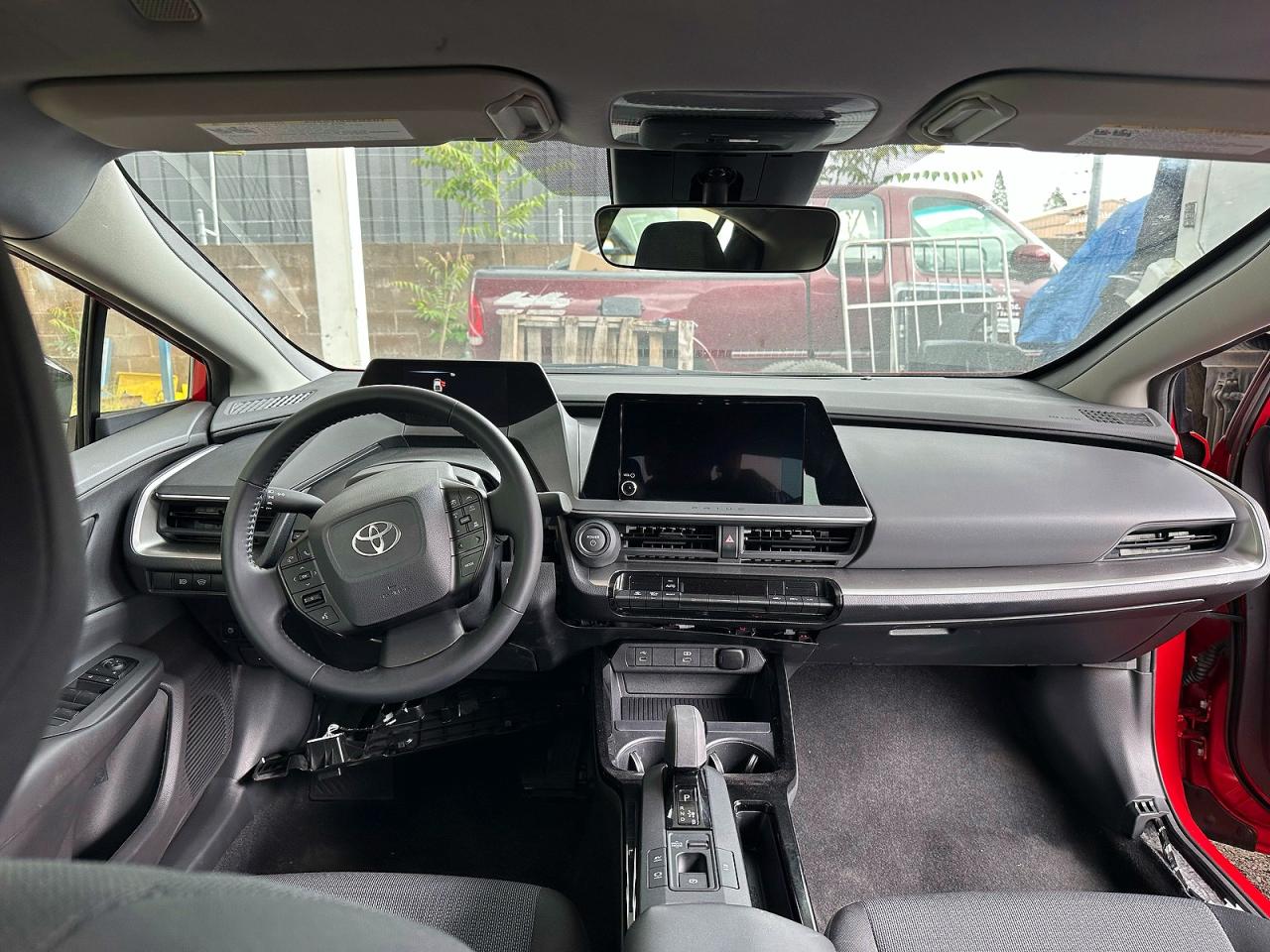 2025 TOYOTA PRIUS