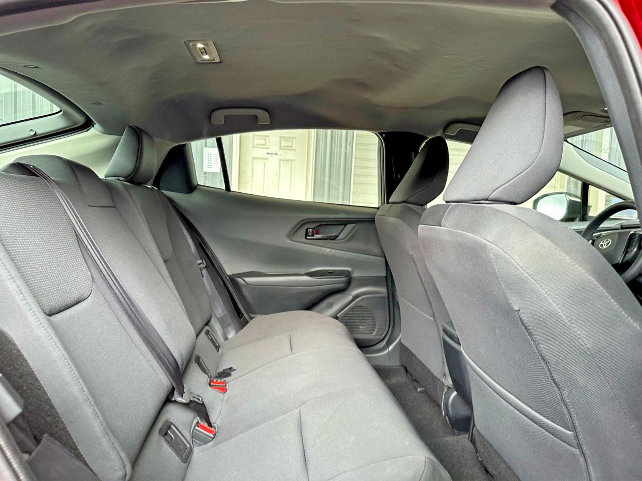 2025 TOYOTA PRIUS