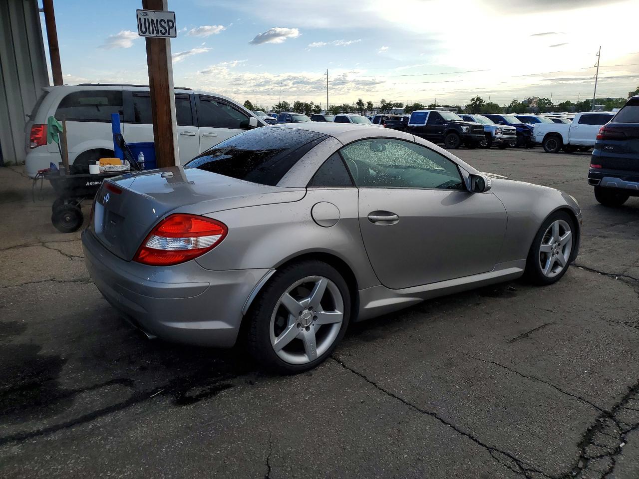 2006 MERCEDES-BENZ SLK-CLASS