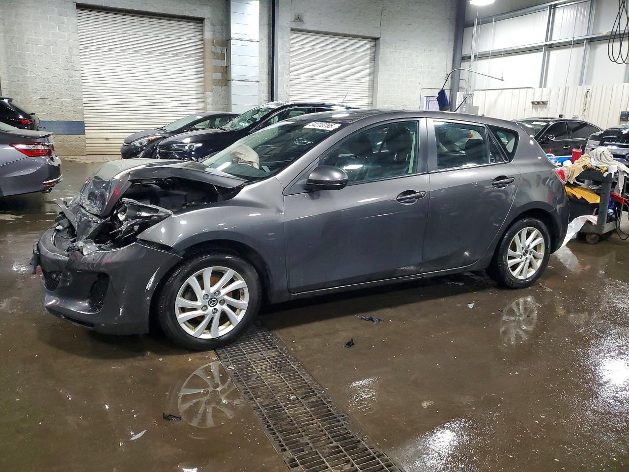 2013 MAZDA 3