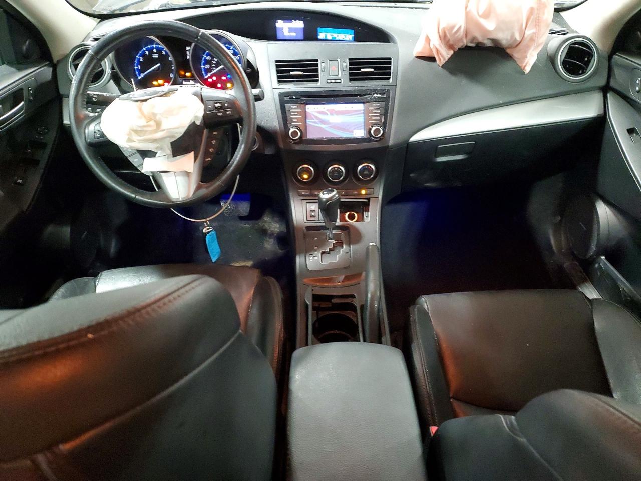 2013 MAZDA 3