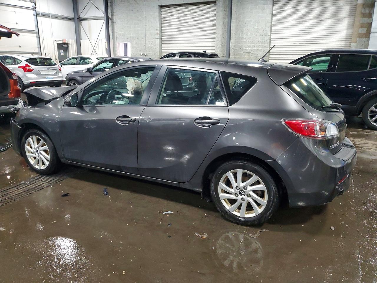 2013 MAZDA 3
