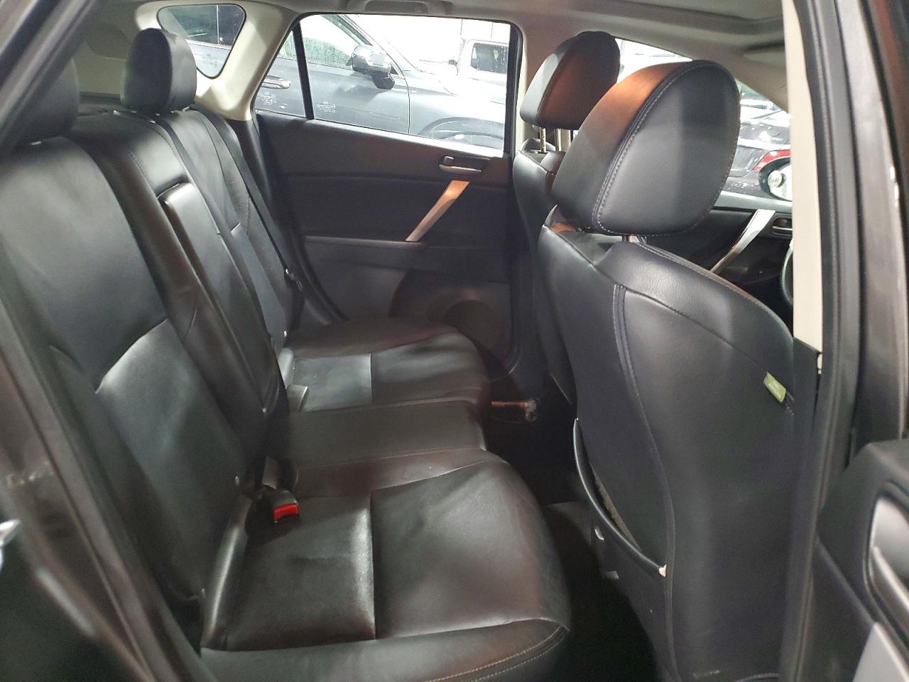 2013 MAZDA 3