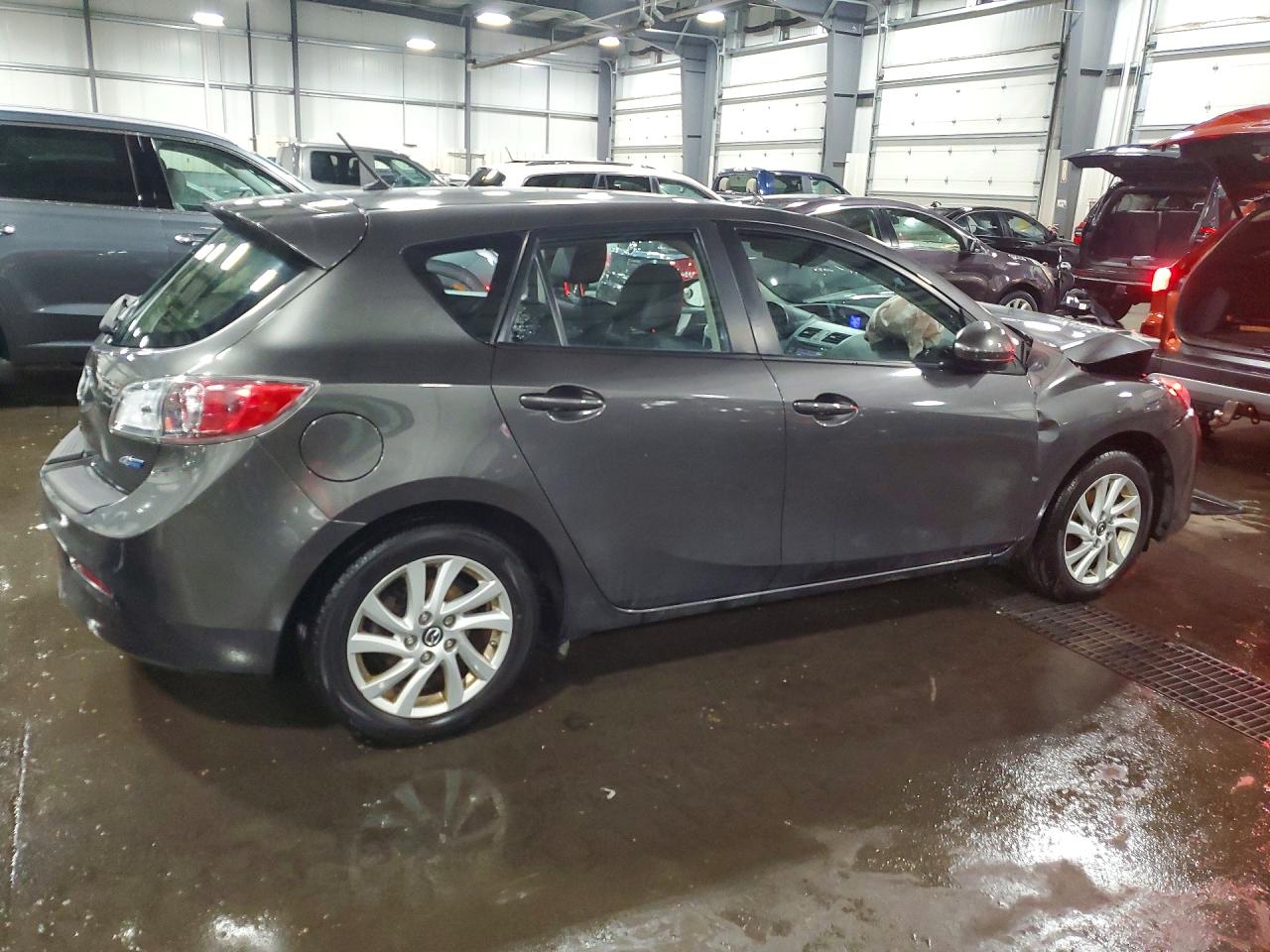 2013 MAZDA 3