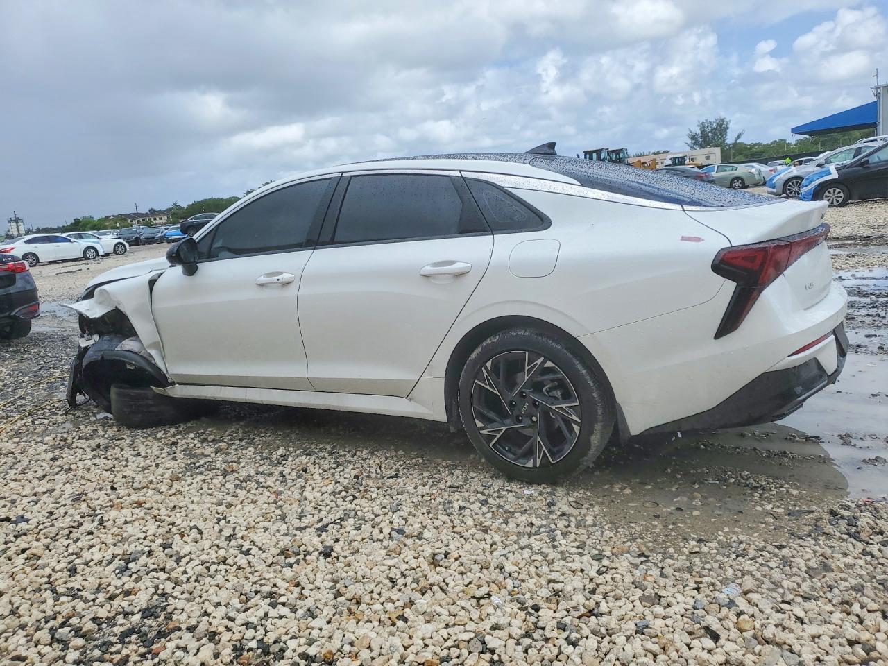 2025 KIA K5