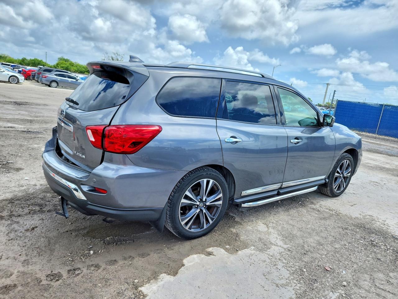 2019 NISSAN PATHFINDER
