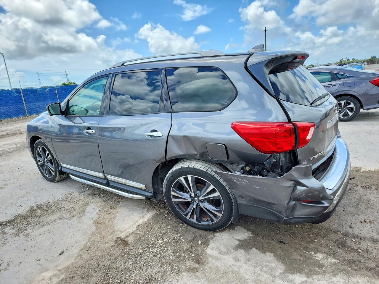 2019 NISSAN PATHFINDER