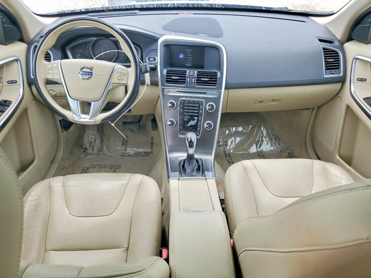 2015 VOLVO XC60