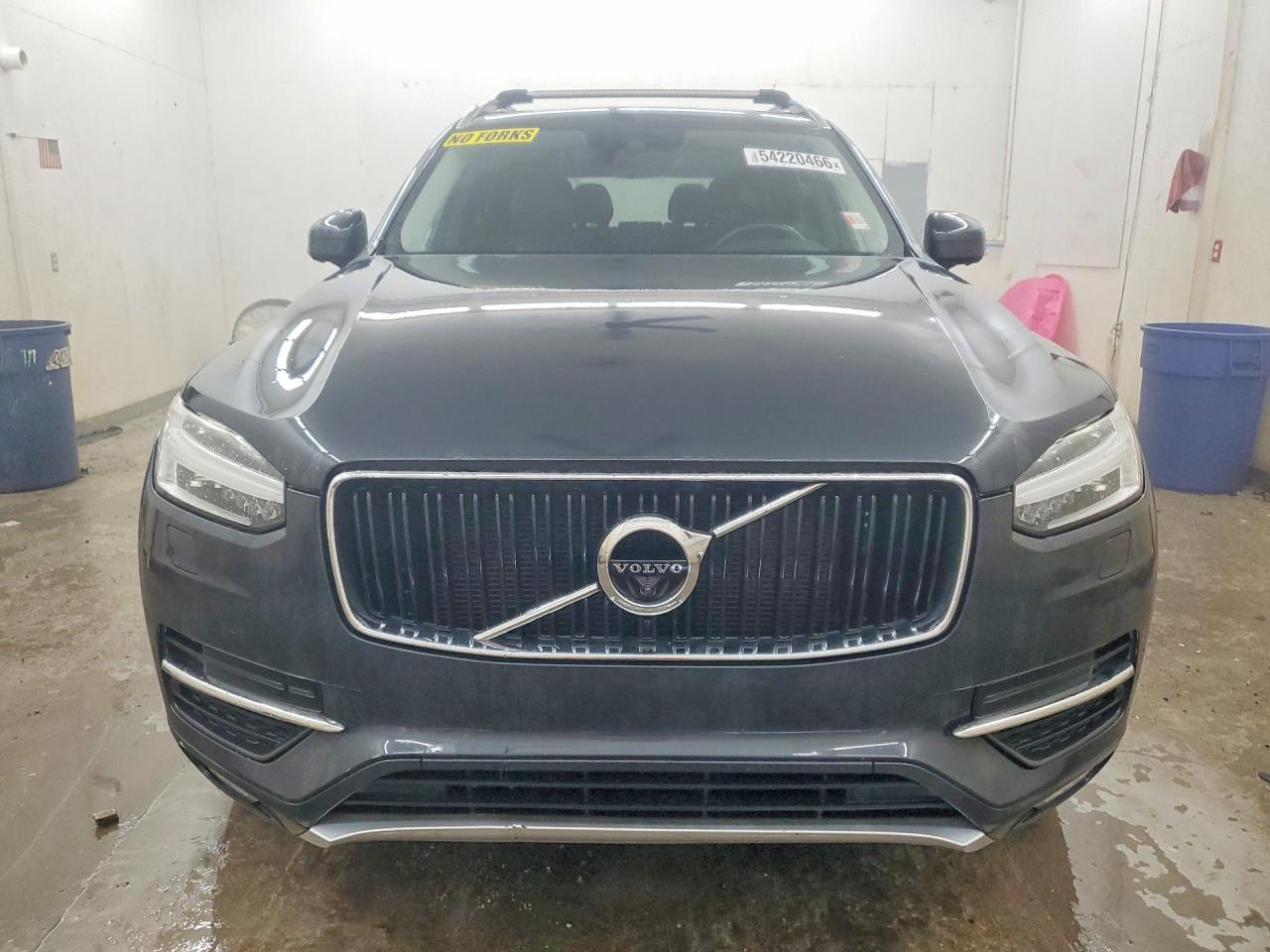 2016 VOLVO XC90