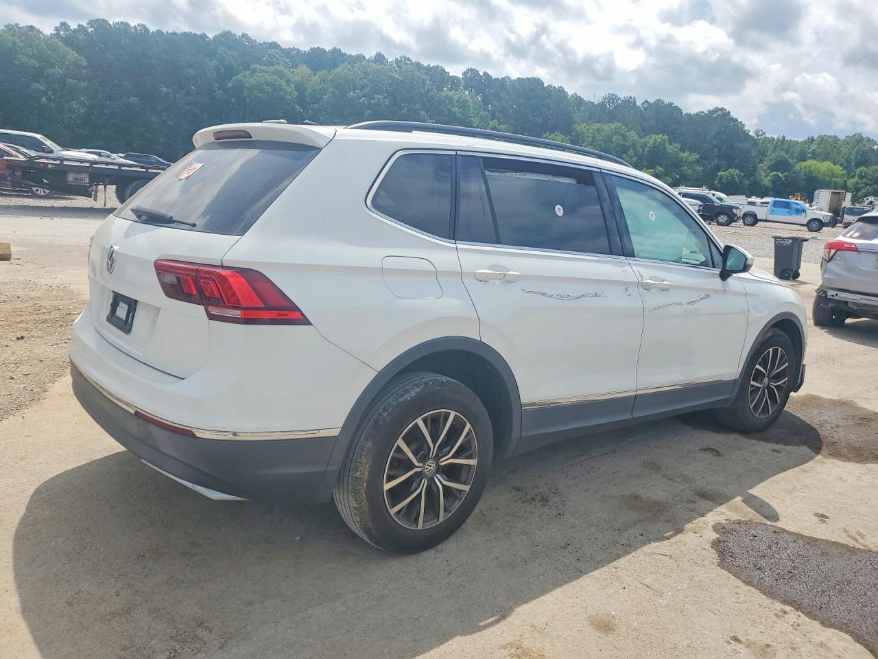 2020 VOLKSWAGEN TIGUAN