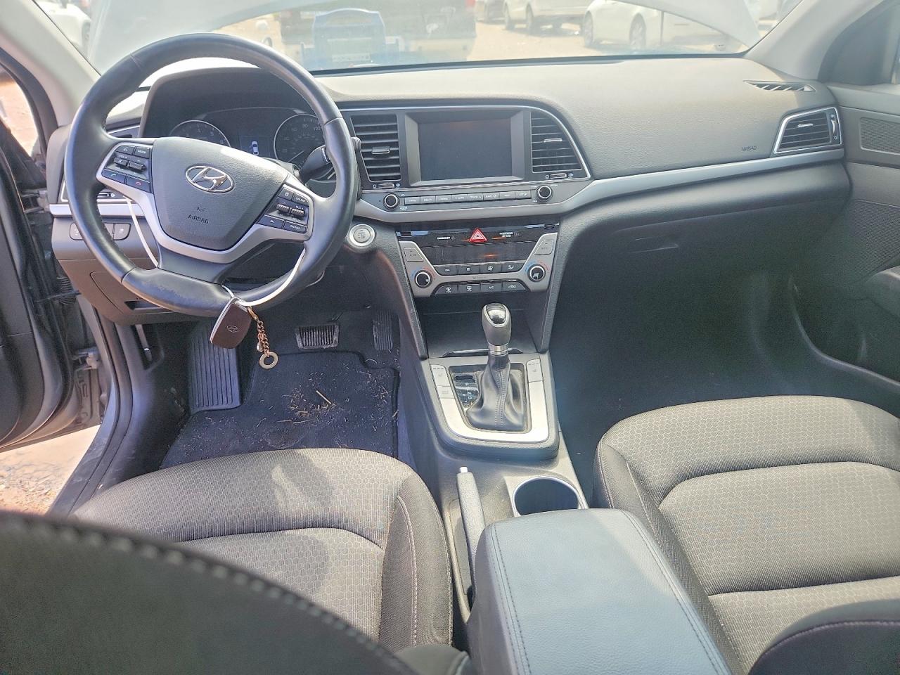 2017 HYUNDAI ELANTRA