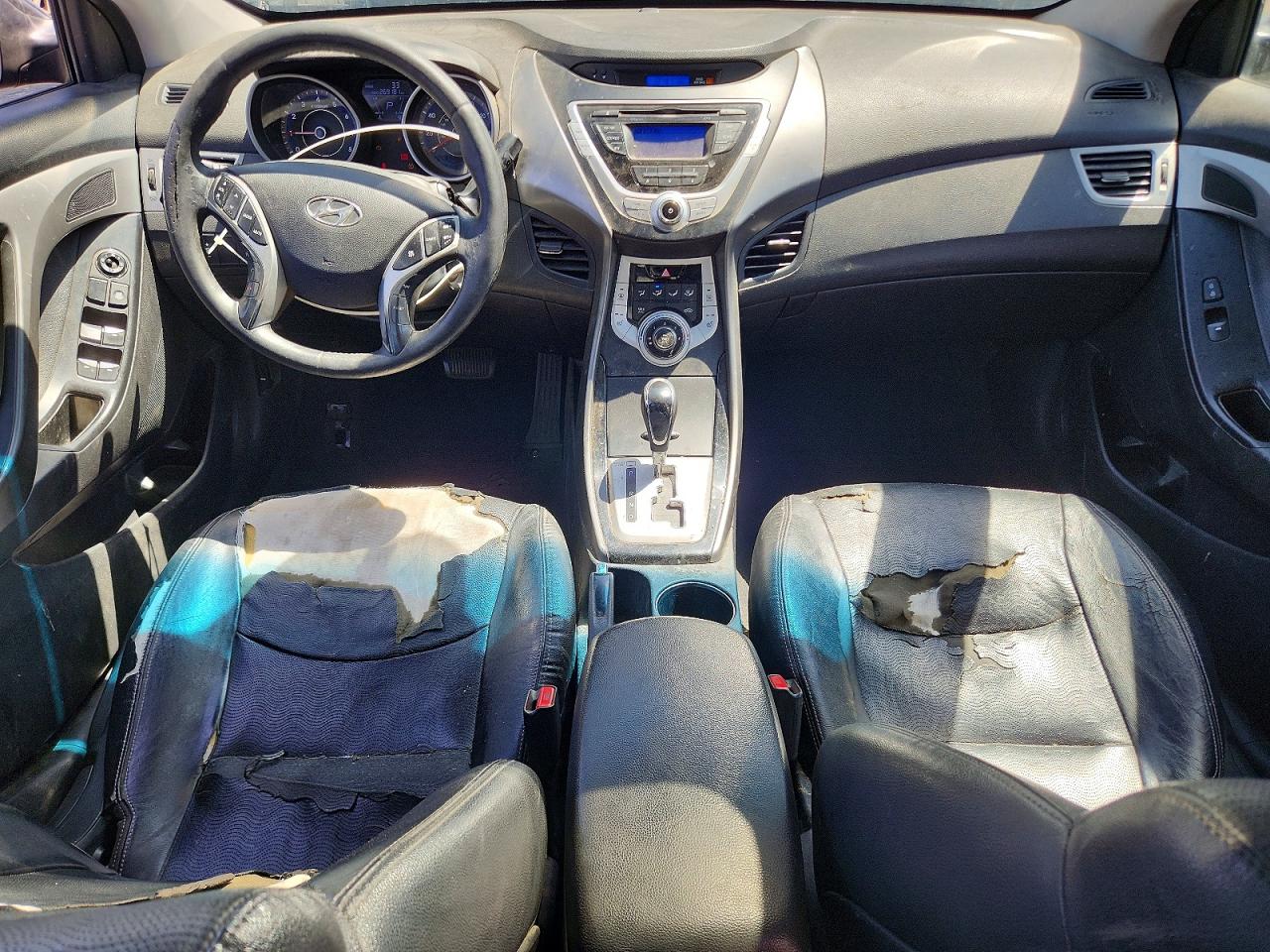2011 HYUNDAI ELANTRA