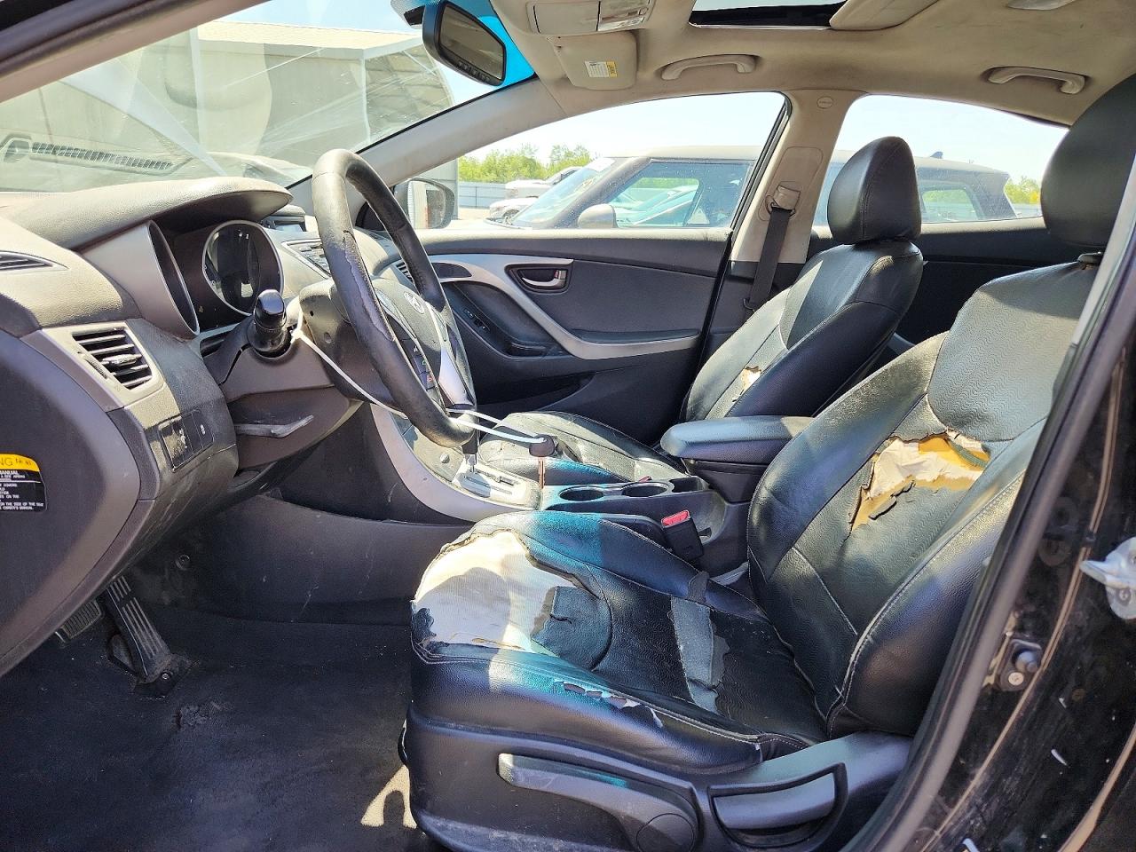2011 HYUNDAI ELANTRA
