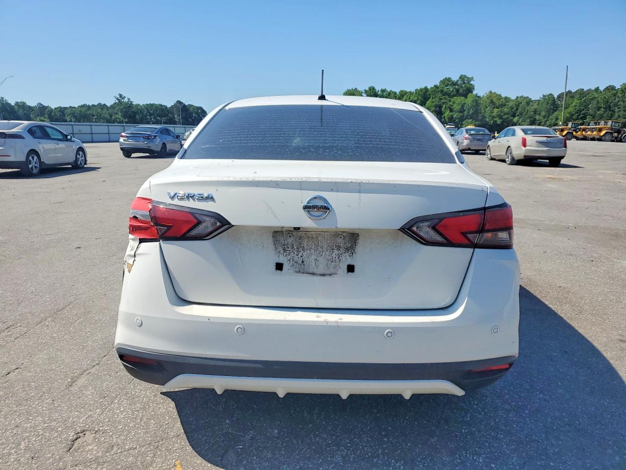 2021 NISSAN VERSA
