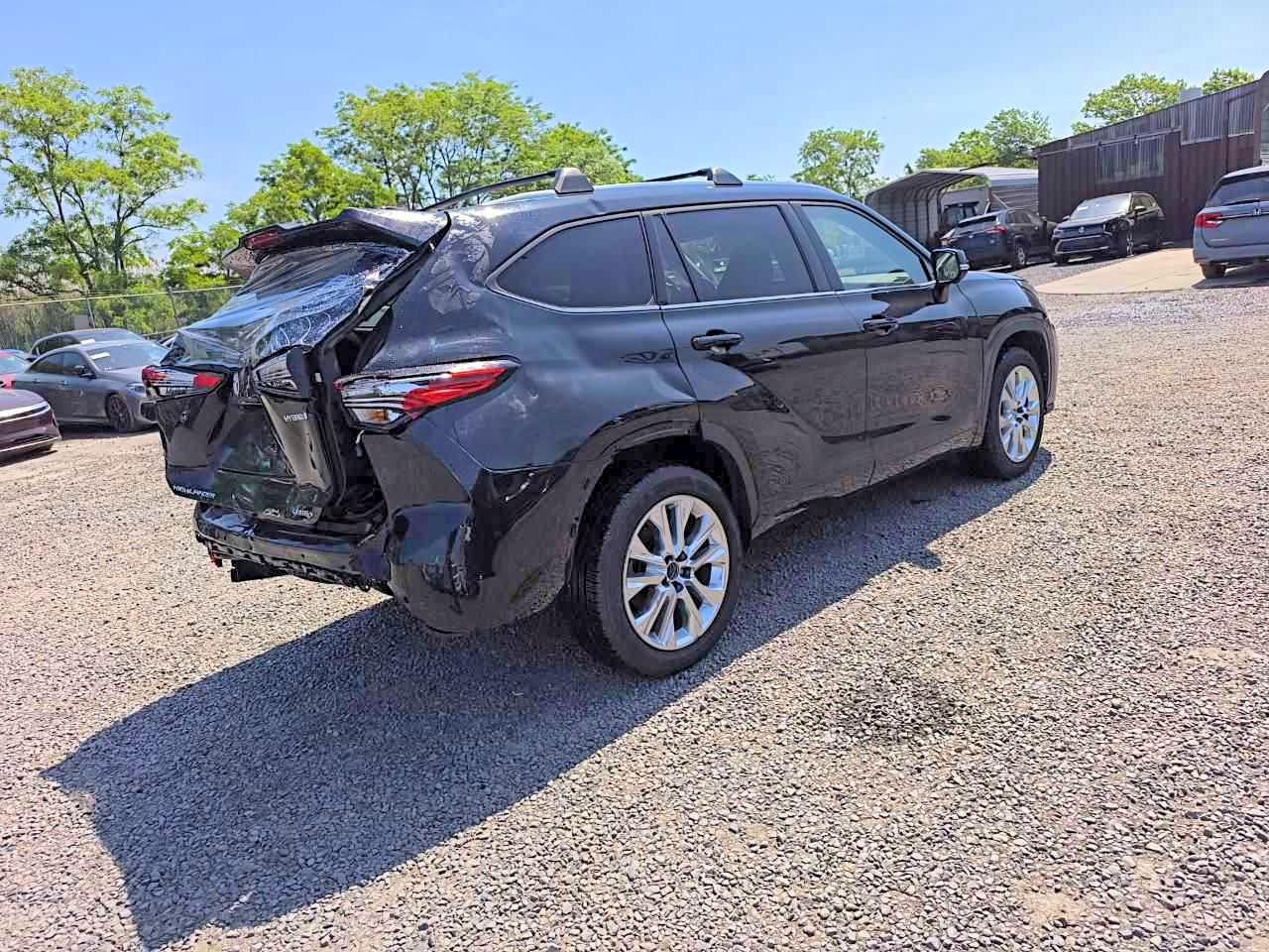 2023 TOYOTA HIGHLANDER