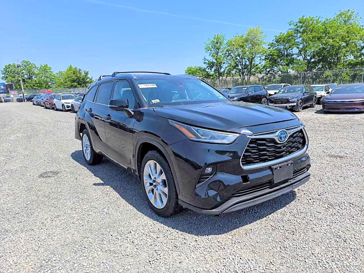2023 TOYOTA HIGHLANDER