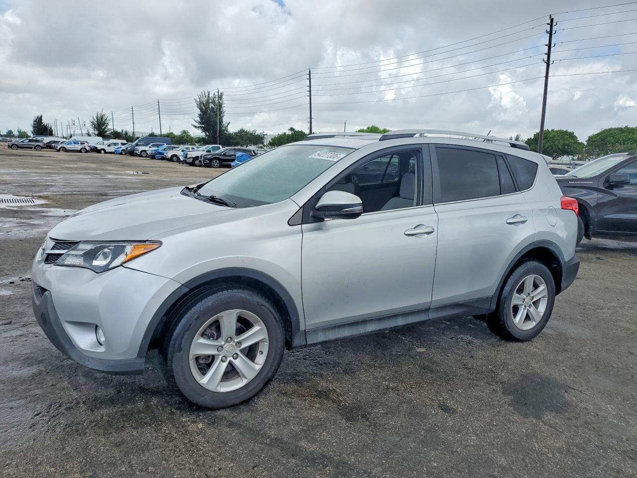 2014 TOYOTA RAV4
