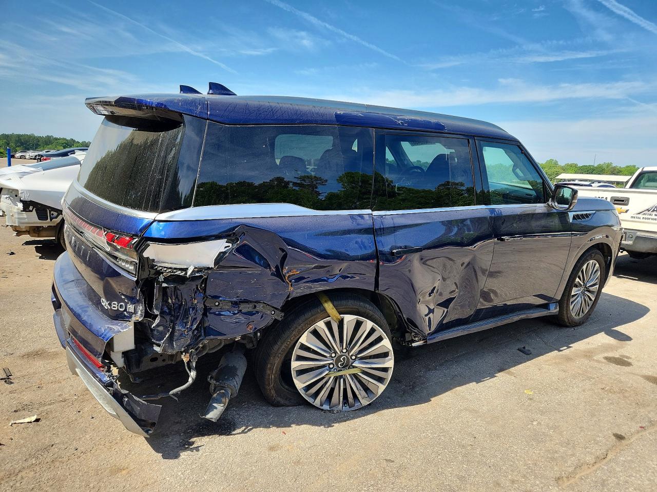 2025 INFINITI QX80