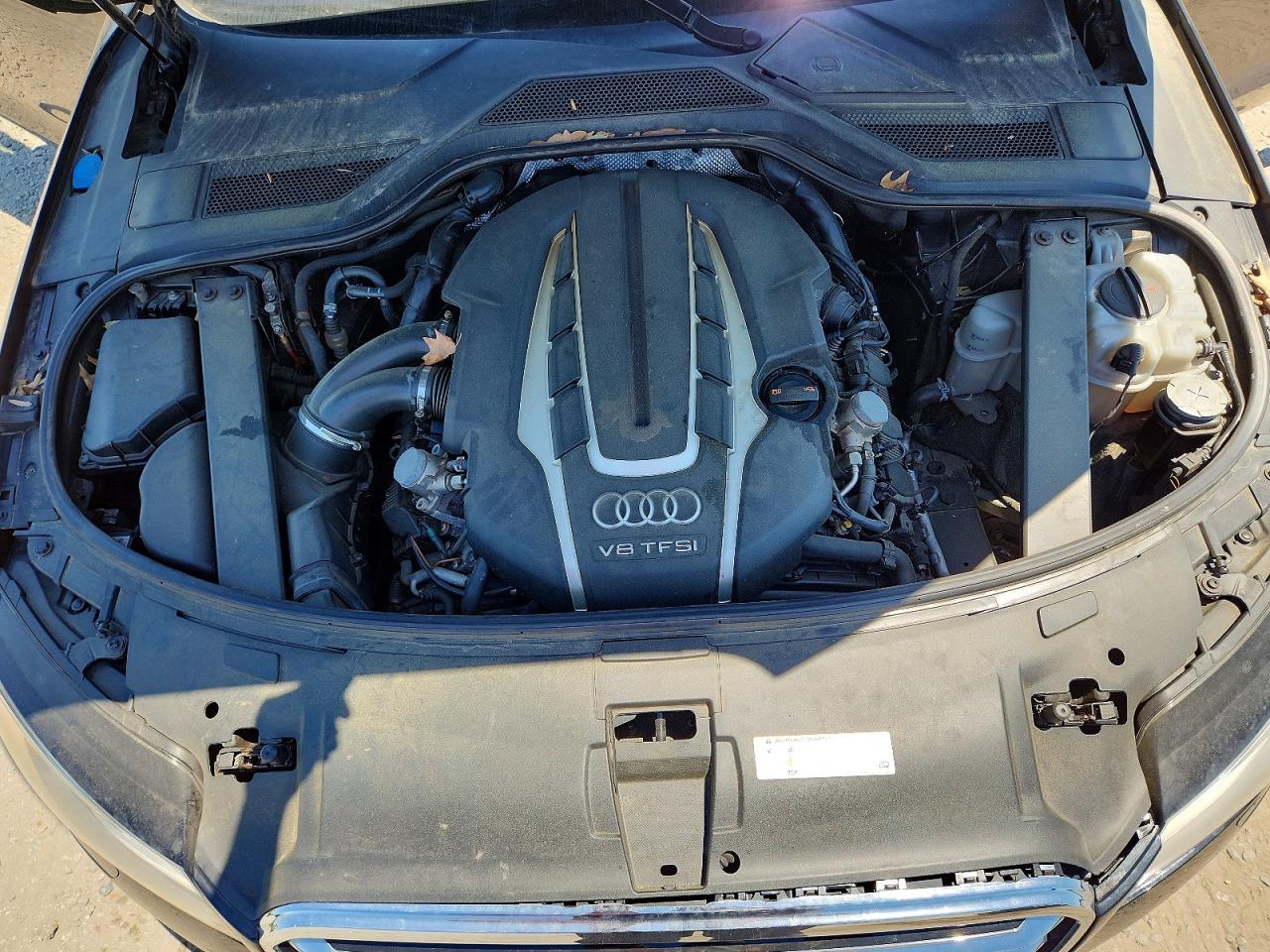 2013 AUDI A8