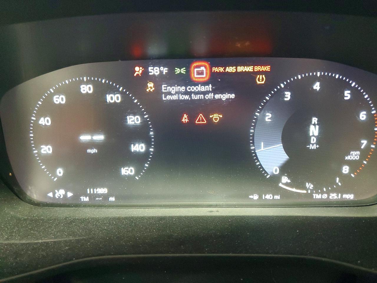 2019 VOLVO XC40