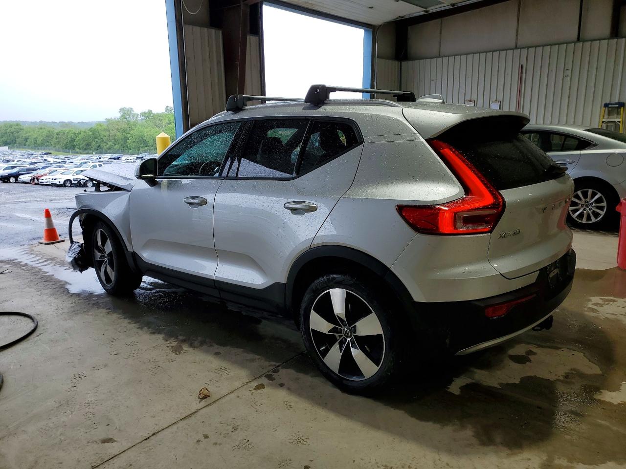 2019 VOLVO XC40