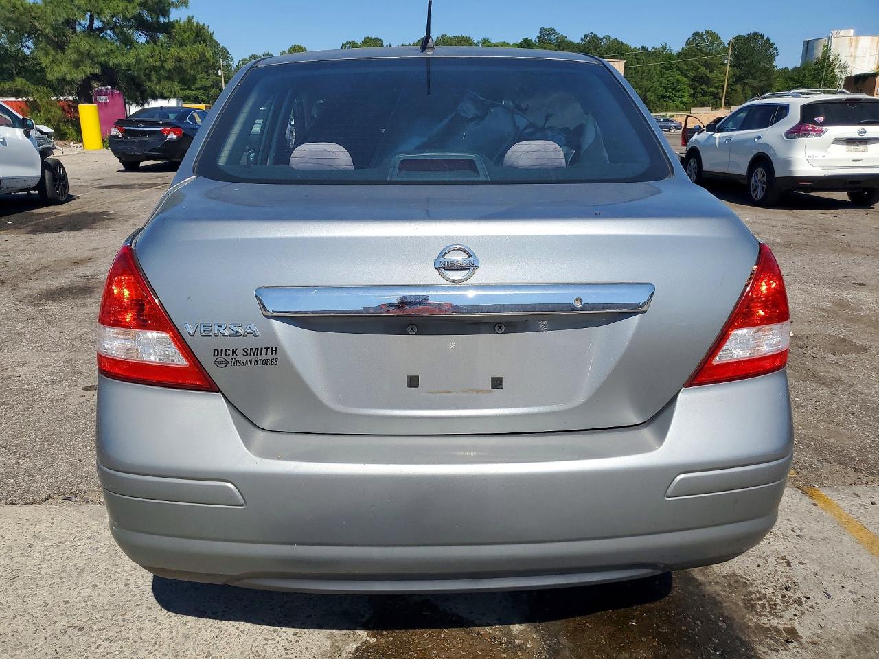2009 NISSAN VERSA
