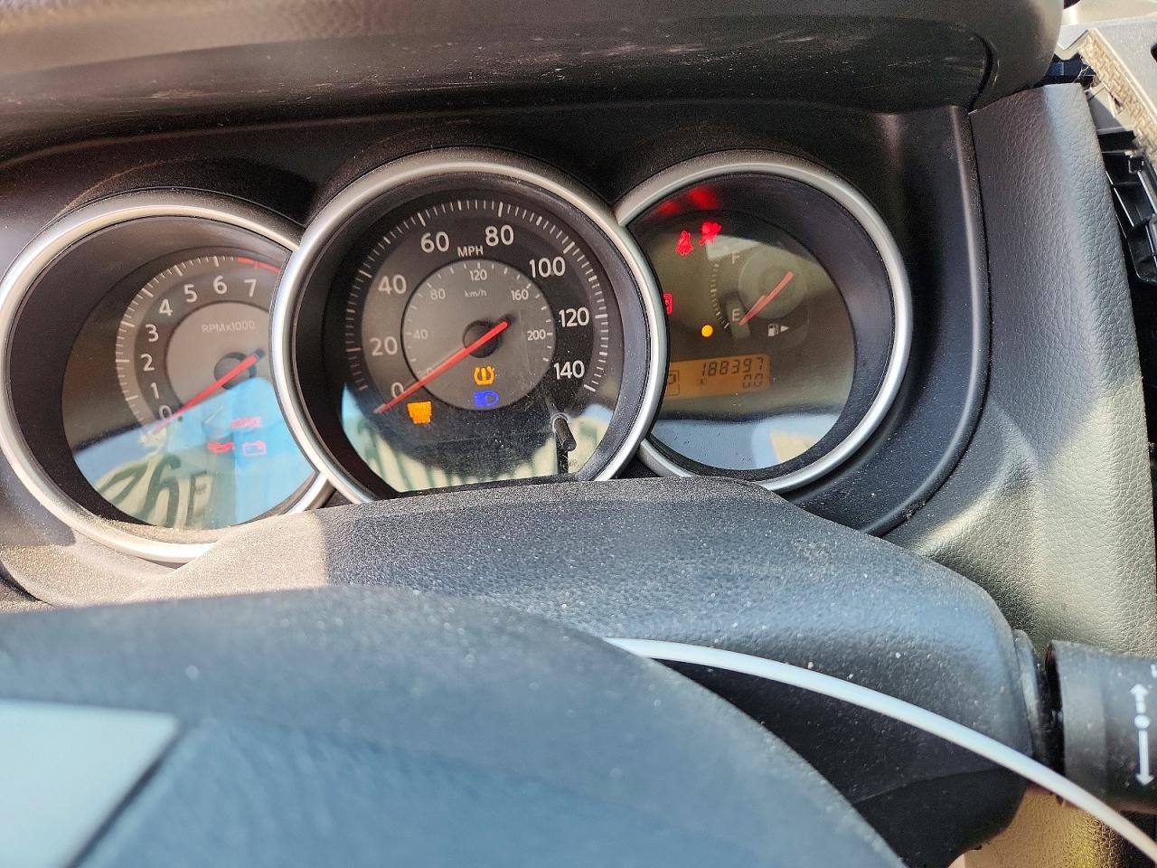 2009 NISSAN VERSA