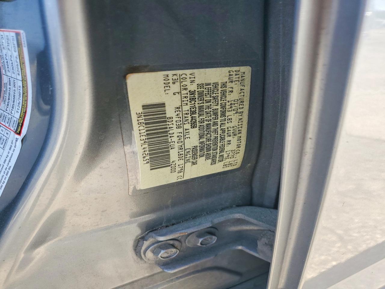 2009 NISSAN VERSA