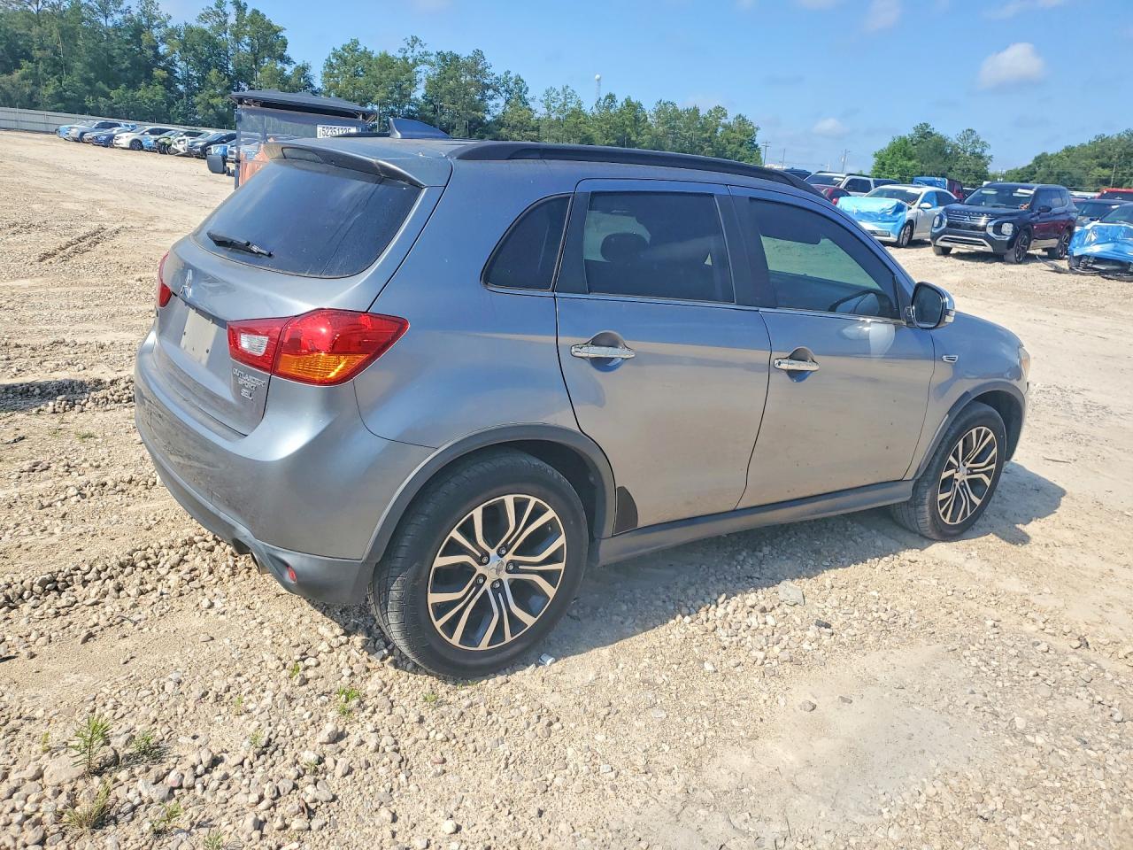 2017 MITSUBISHI OUTLANDER