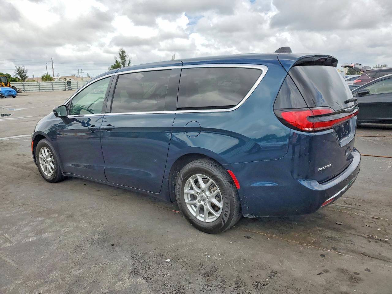 2023 CHRYSLER PACIFICA
