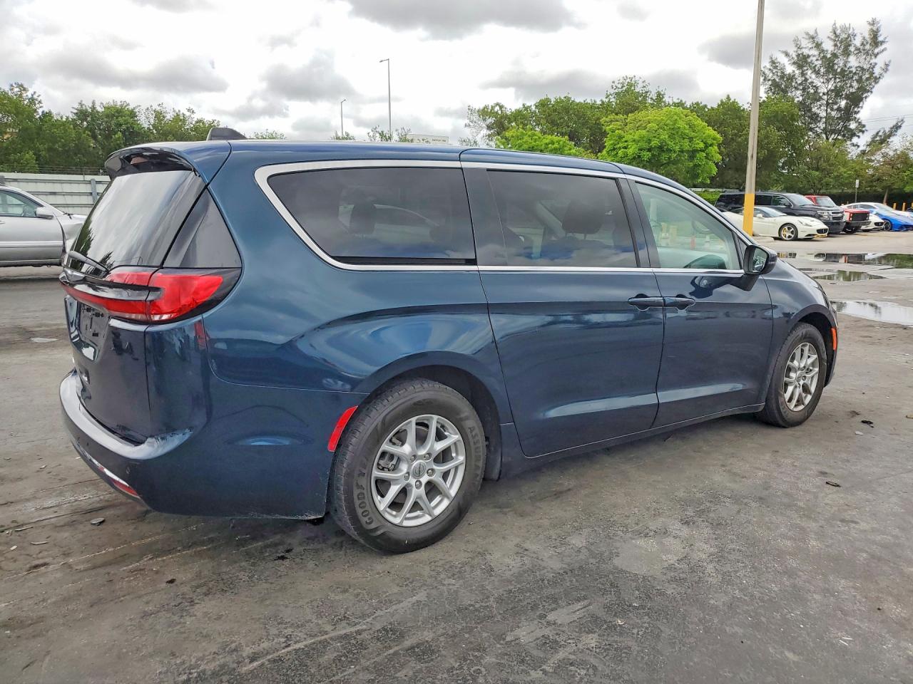 2023 CHRYSLER PACIFICA