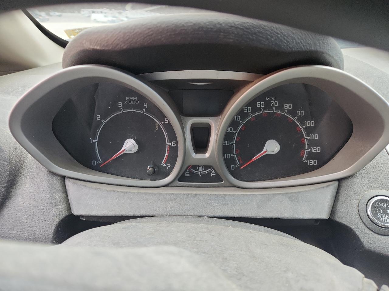 2011 FORD FIESTA
