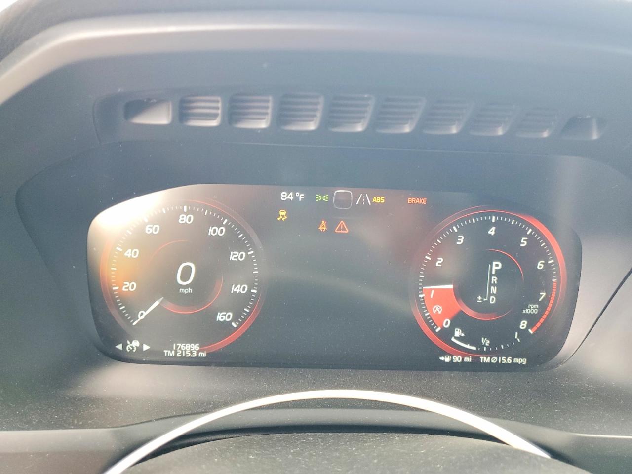 2018 VOLVO XC90