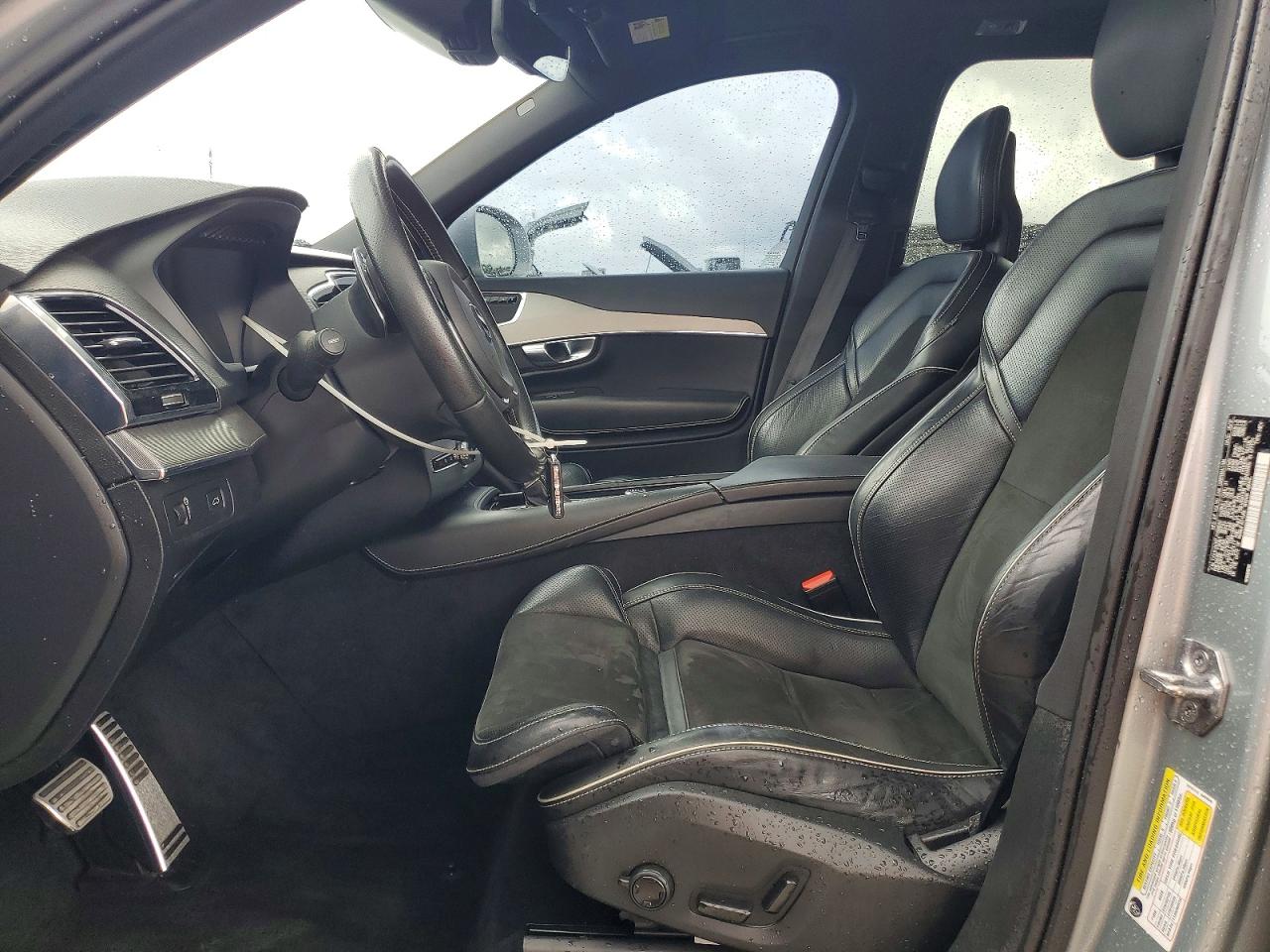 2018 VOLVO XC90