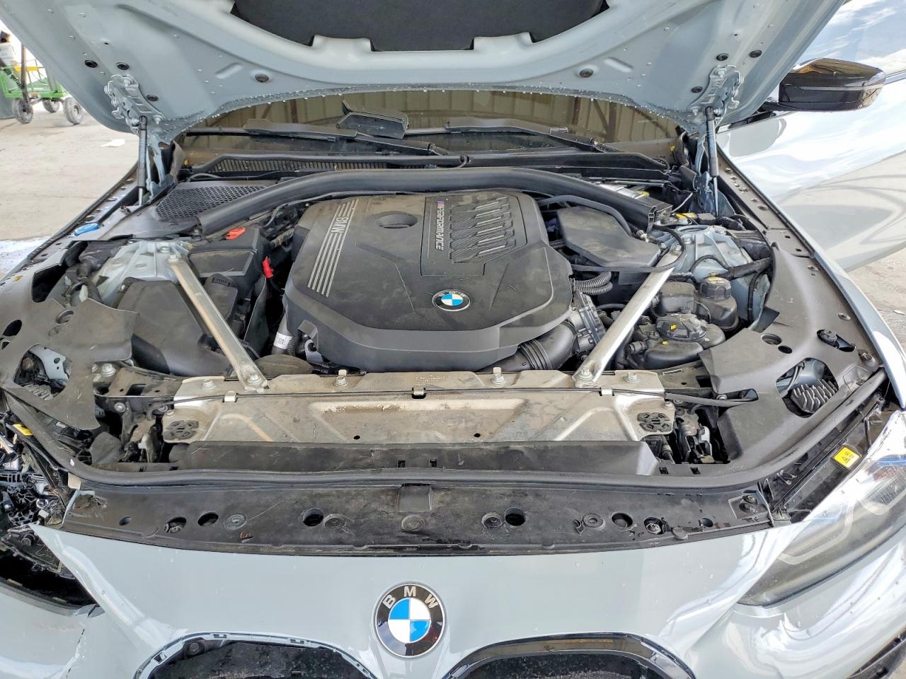 2022 BMW M4