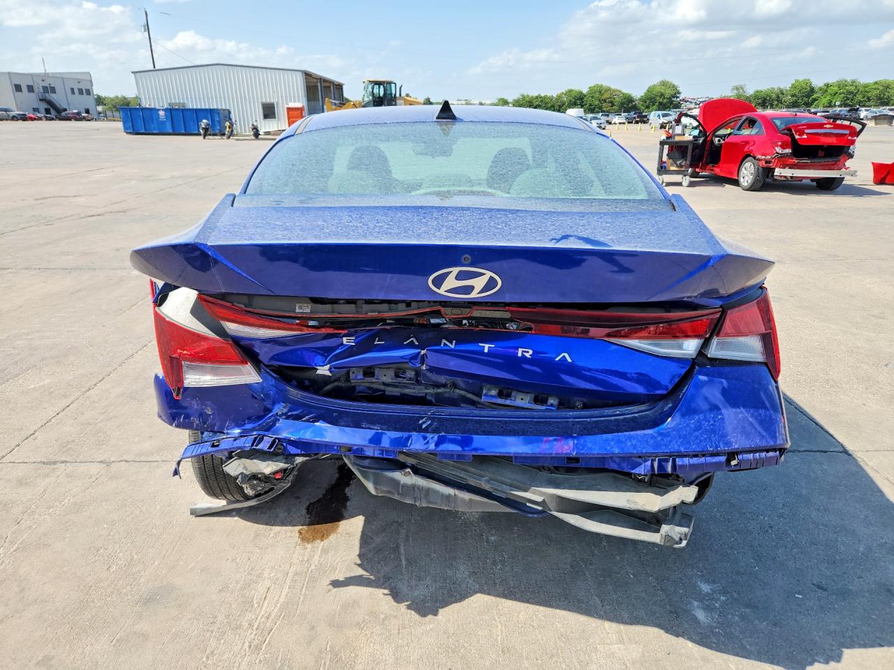 2024 HYUNDAI ELANTRA
