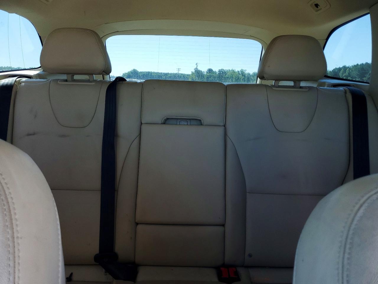 2016 VOLVO XC60