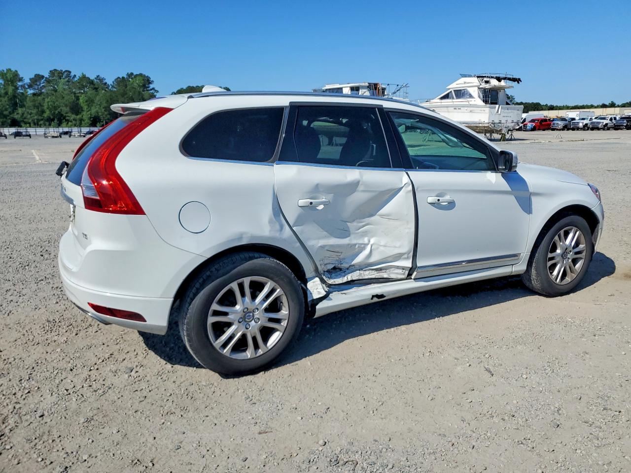 2016 VOLVO XC60