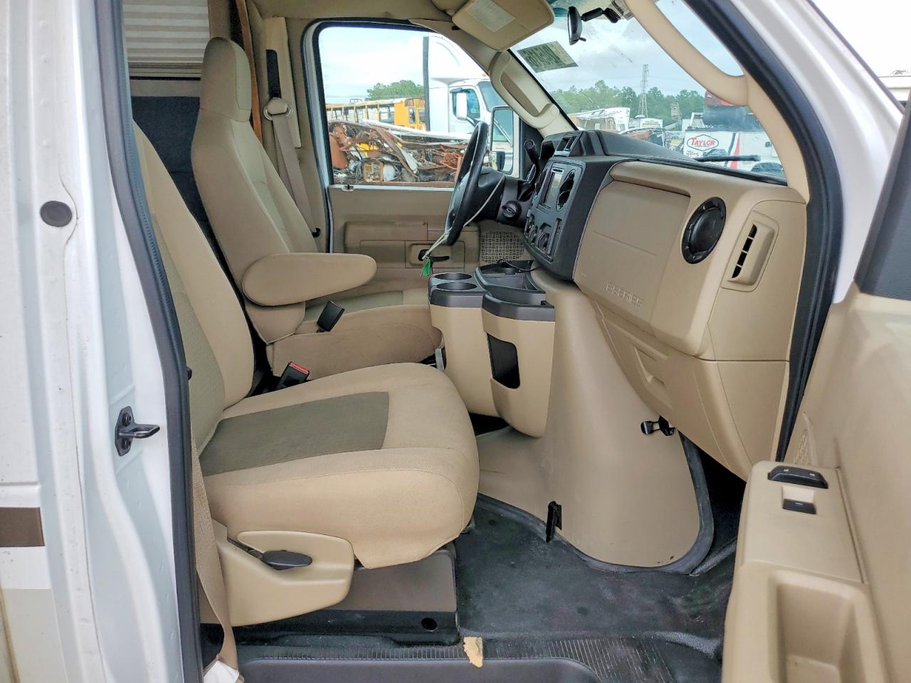 2015 FORD ECONOLINE