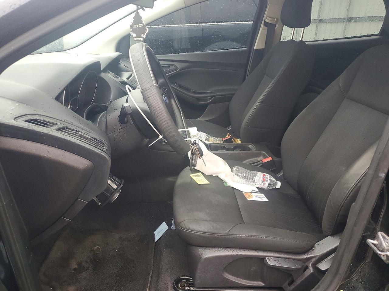 2016 FORD FOCUS