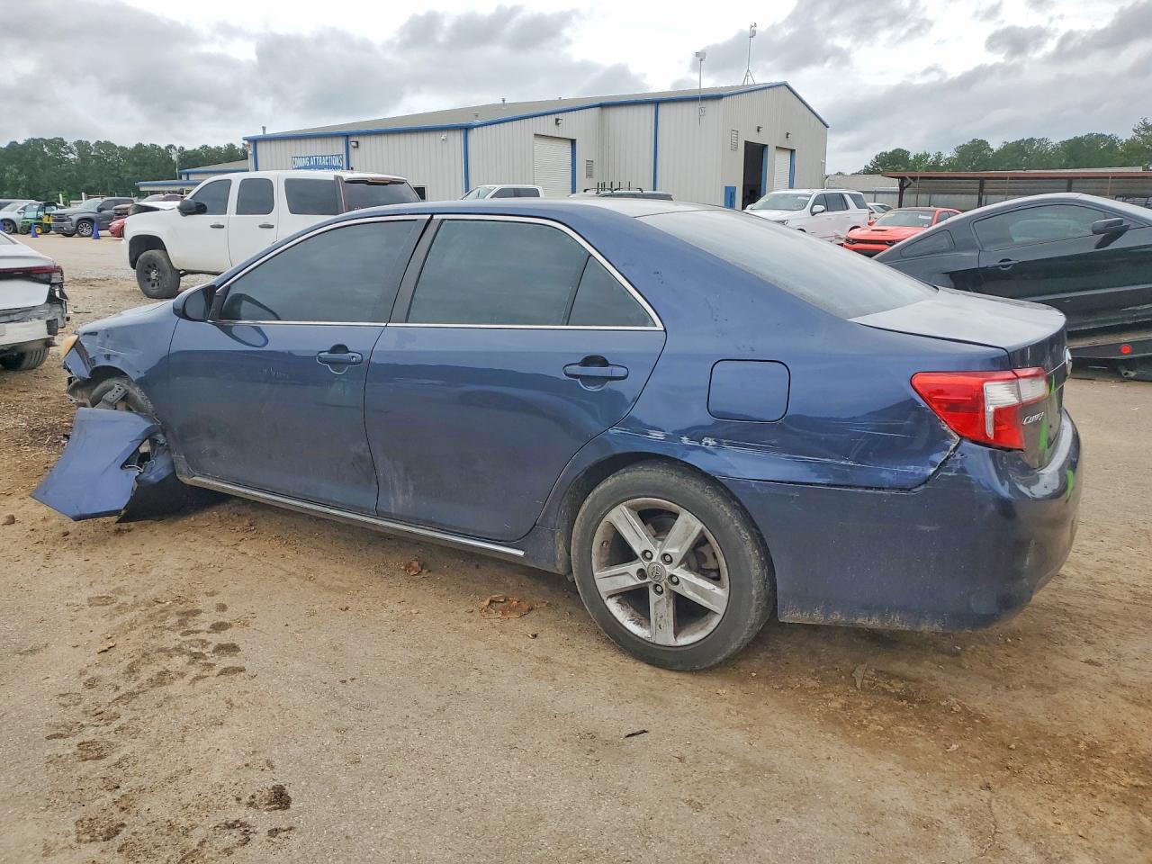 2014 TOYOTA CAMRY
