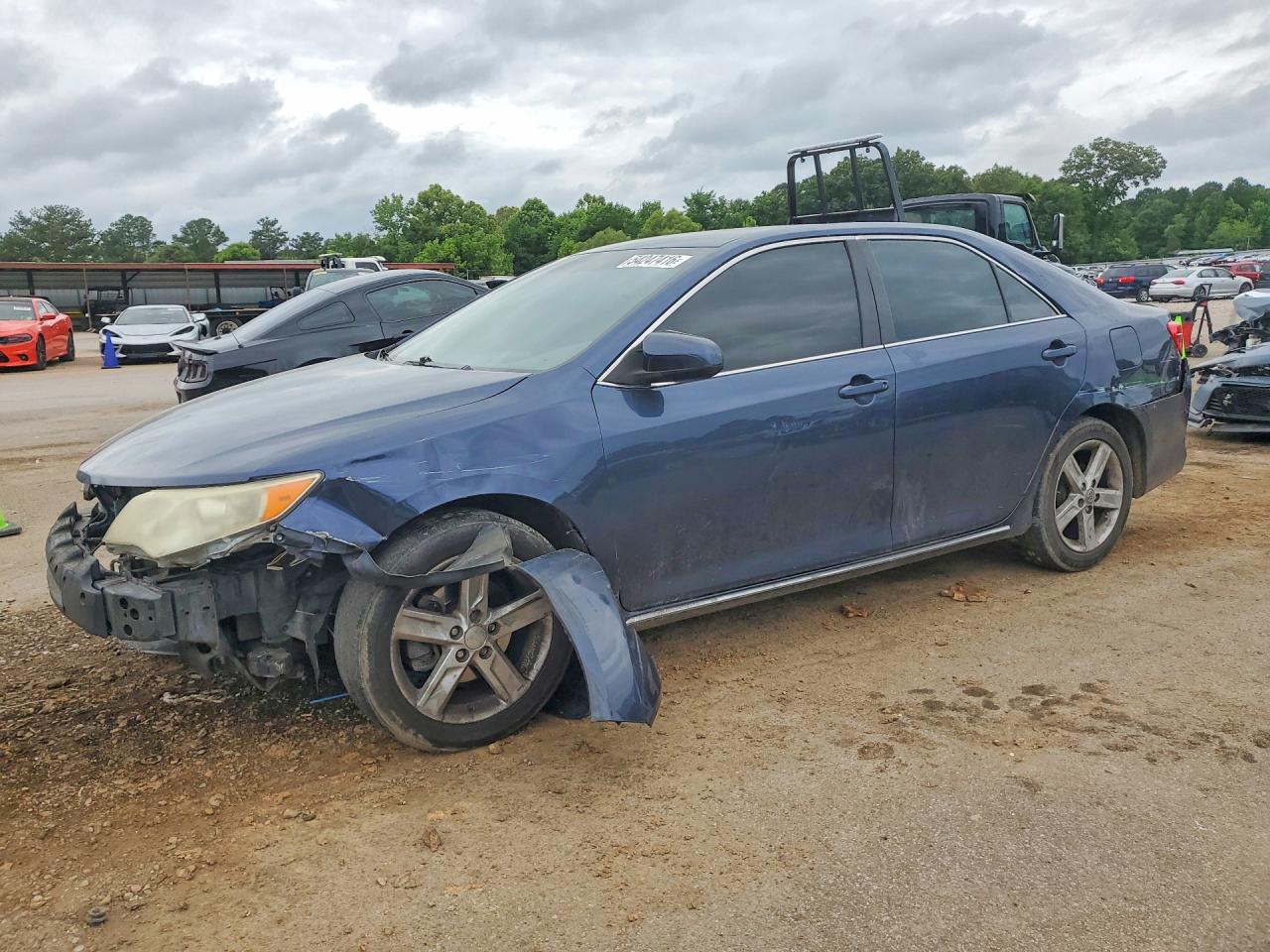 2014 TOYOTA CAMRY