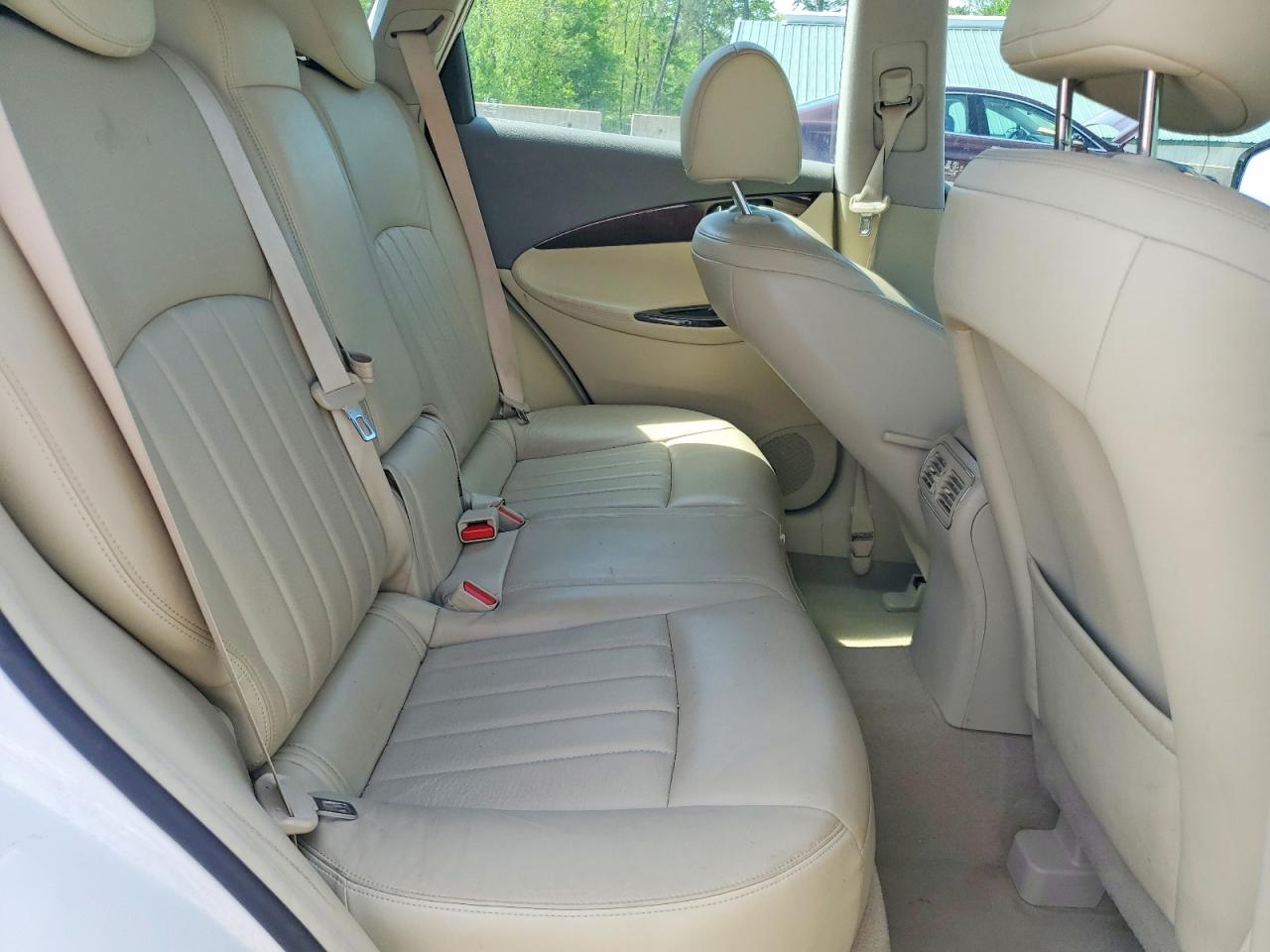 2010 INFINITI EX35