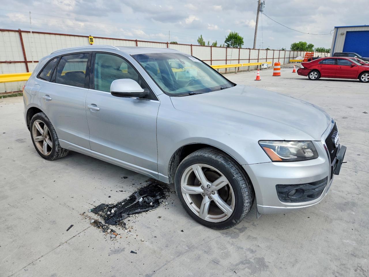 2010 AUDI Q5