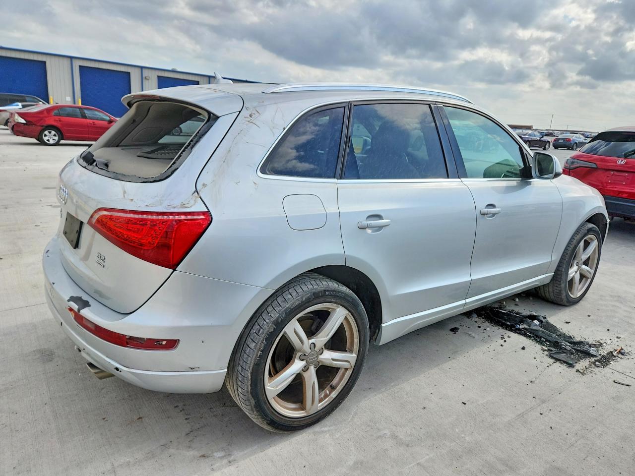 2010 AUDI Q5