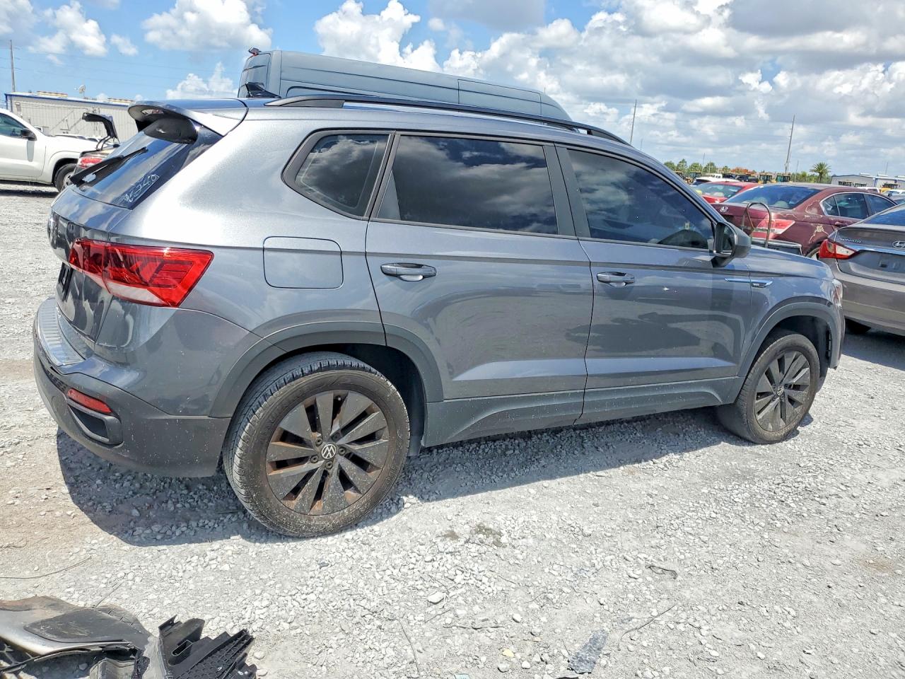 2023 VOLKSWAGEN TAOS S