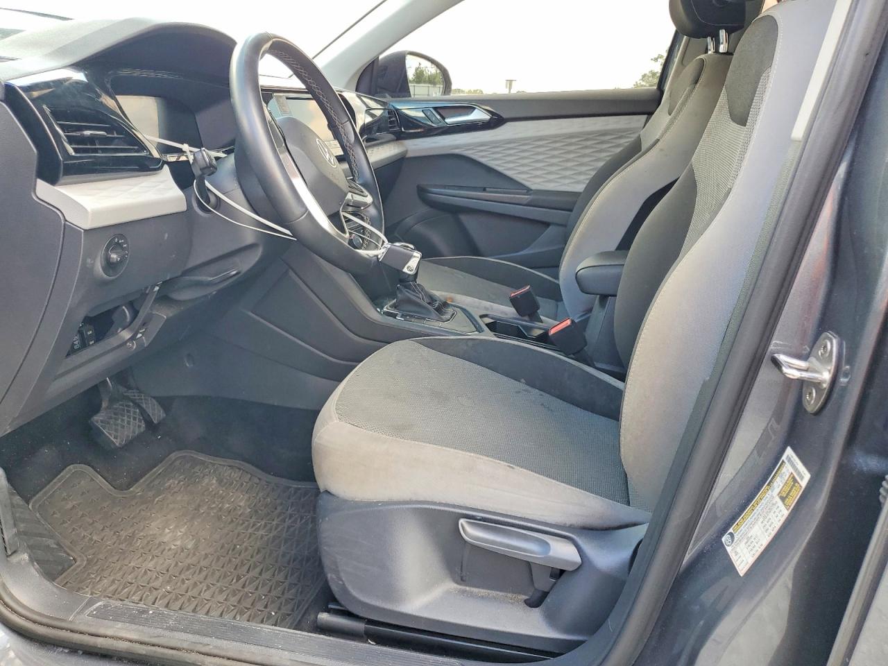 2023 VOLKSWAGEN TAOS S