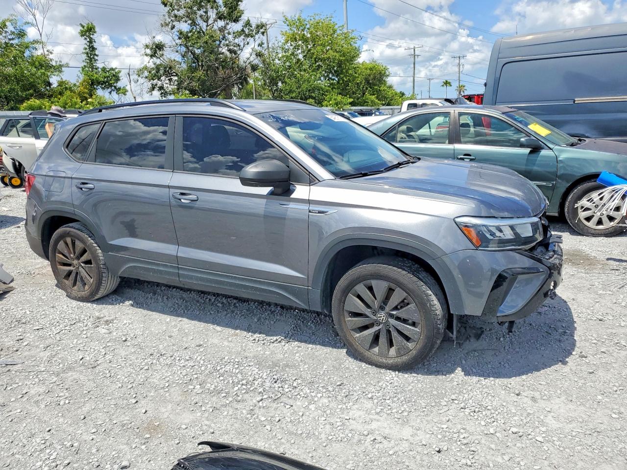 2023 VOLKSWAGEN TAOS S